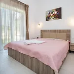 Apartament Avgoustidis *