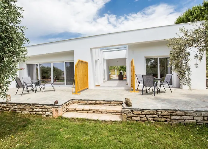 Avgoustidis * Λιμενάρια