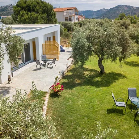 Apartman Avgoustidis *